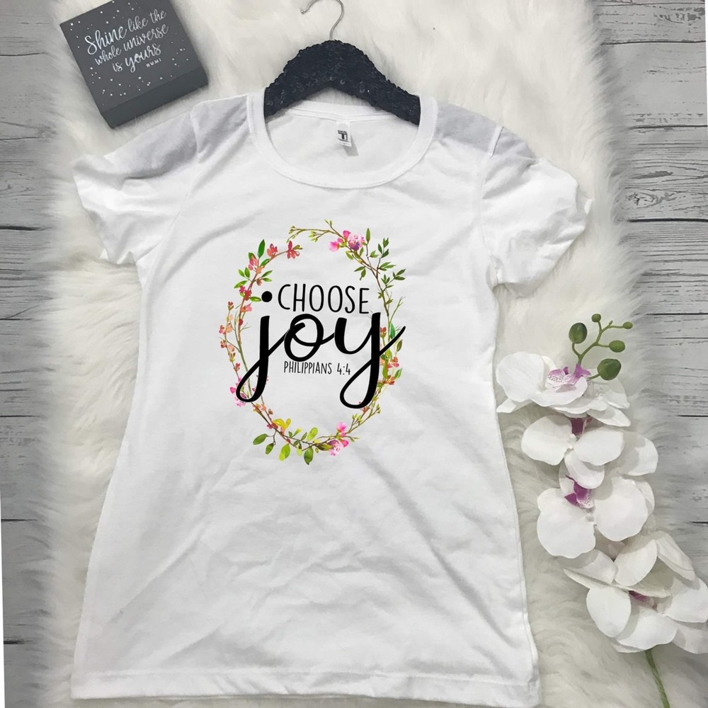 NWT Choose Joy Scripture Women’s Graphic T-Shirt